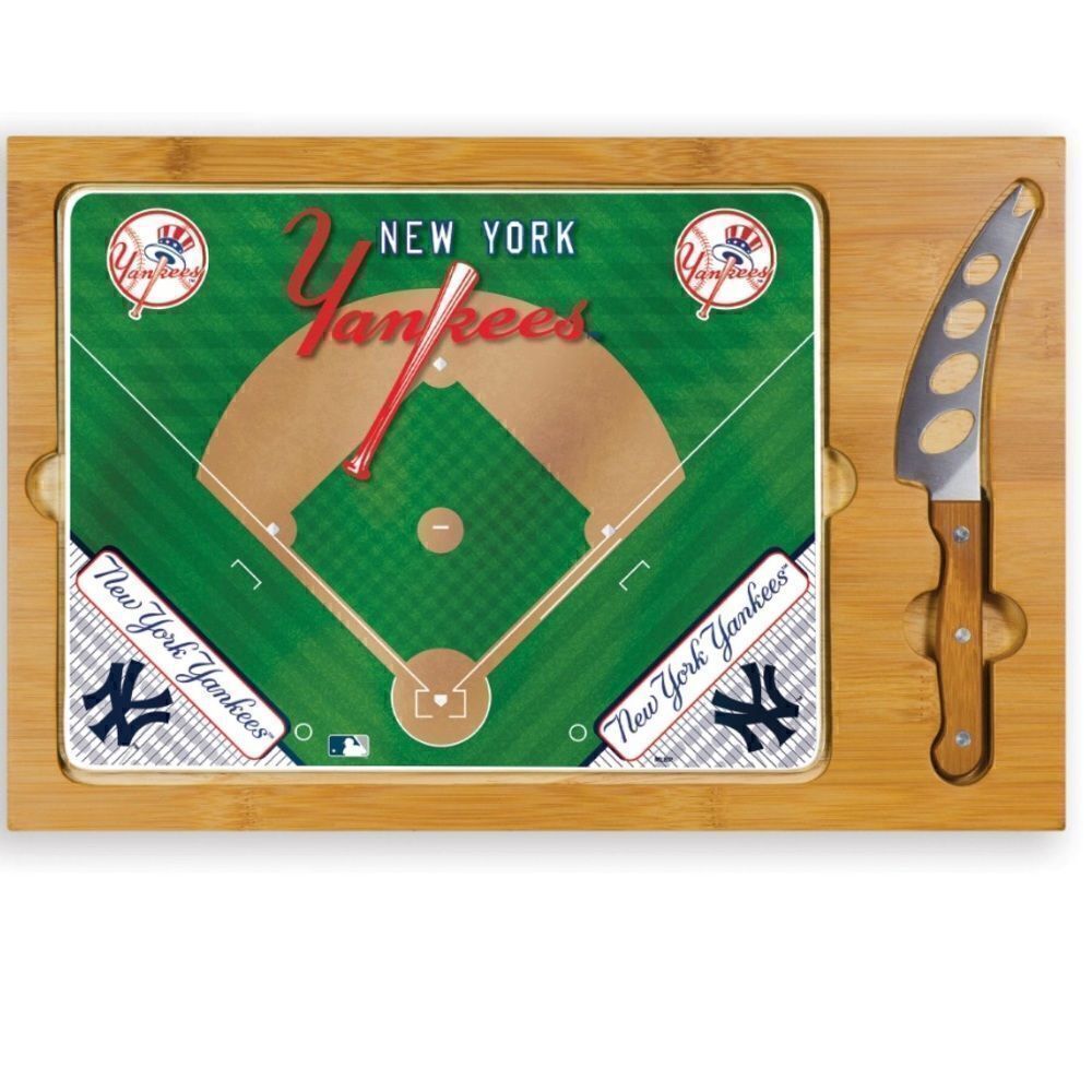 BASEBALL DIAMOND - NEW YORK YANKEES - ICON GLASS TOP CUTTING BOARD & KNIFE SET